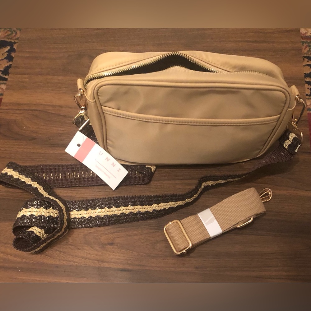Assorted Women’s Ipsy & Sephora Pouches, and Crossbody Bags Set - Picture 5 of 15